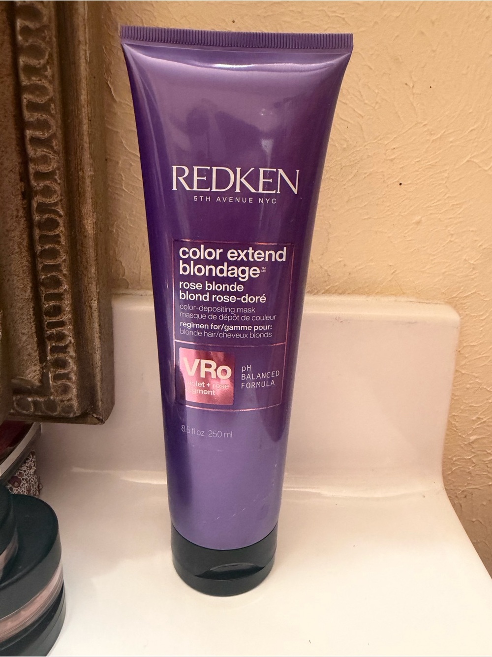 Redken Color Extend Blondage Color Depositing Mask in the Rose Blonde
